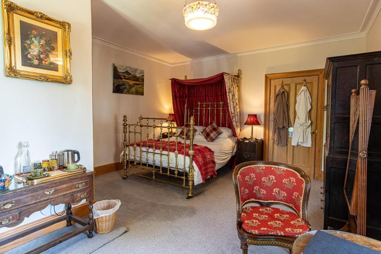 Taldraeth - Old Vicarage Guest House ペンリンダイドライス エクステリア 写真