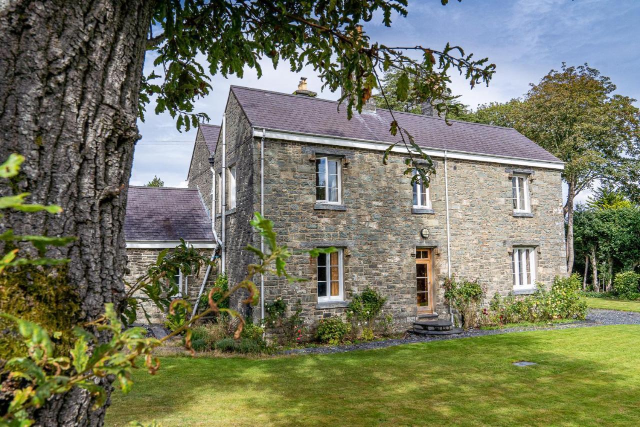 Taldraeth - Old Vicarage Guest House ペンリンダイドライス エクステリア 写真