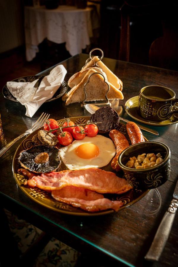 Taldraeth - Old Vicarage Guest House ペンリンダイドライス エクステリア 写真