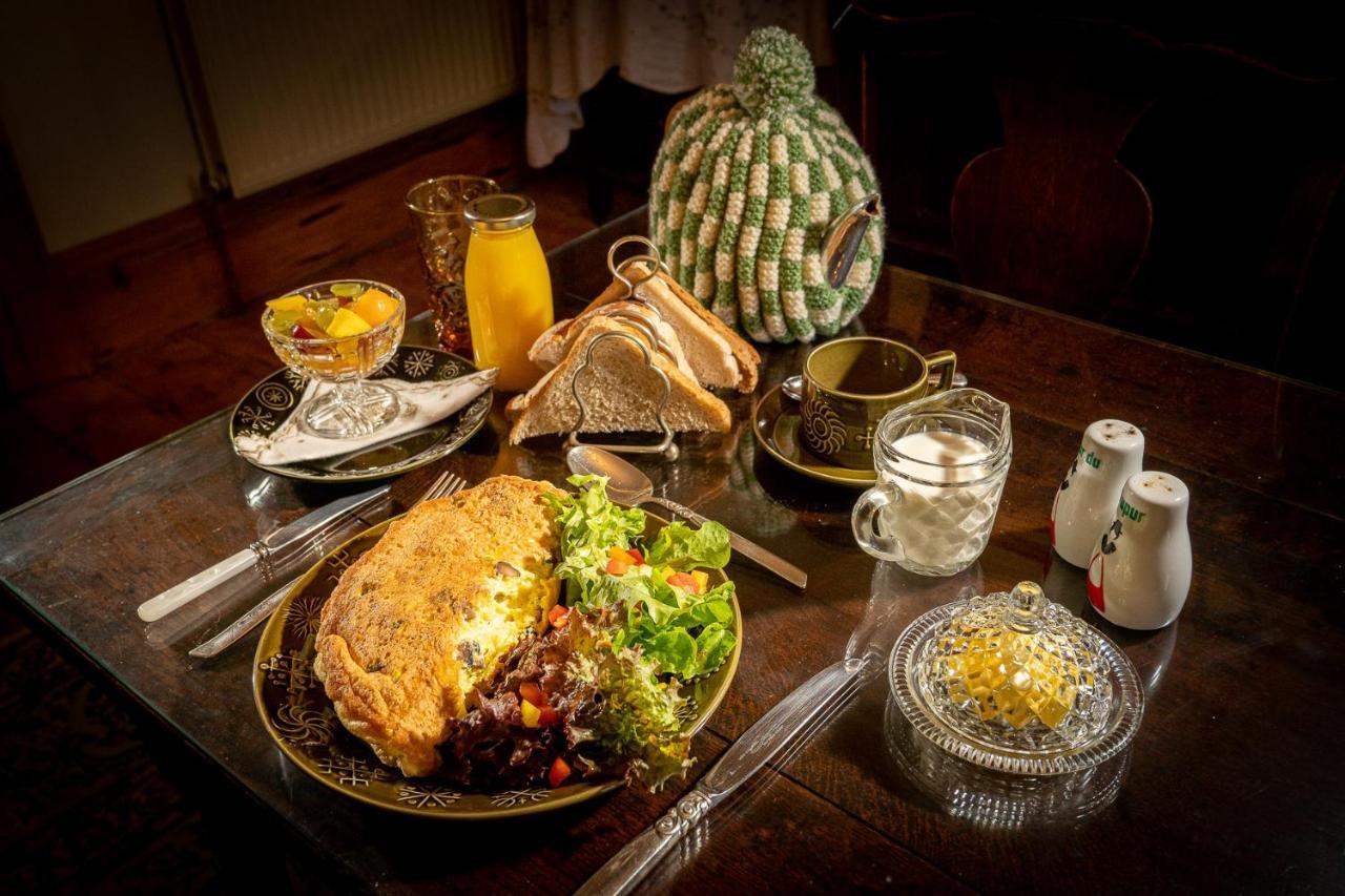 Taldraeth - Old Vicarage Guest House ペンリンダイドライス エクステリア 写真