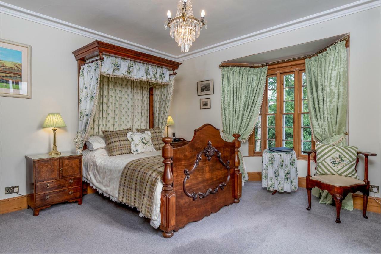Taldraeth - Old Vicarage Guest House ペンリンダイドライス エクステリア 写真